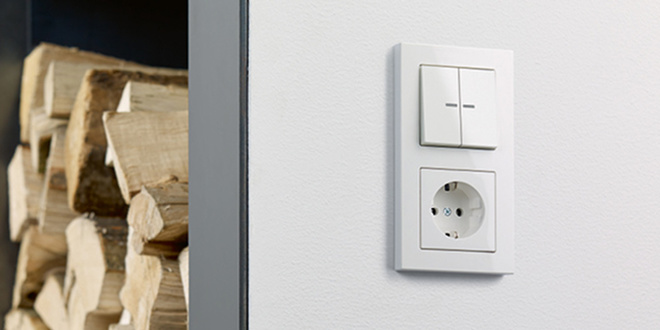 JUNG KNX Taster F 10 bei Elektrotechnik Nill GmbH in Bodelshausen