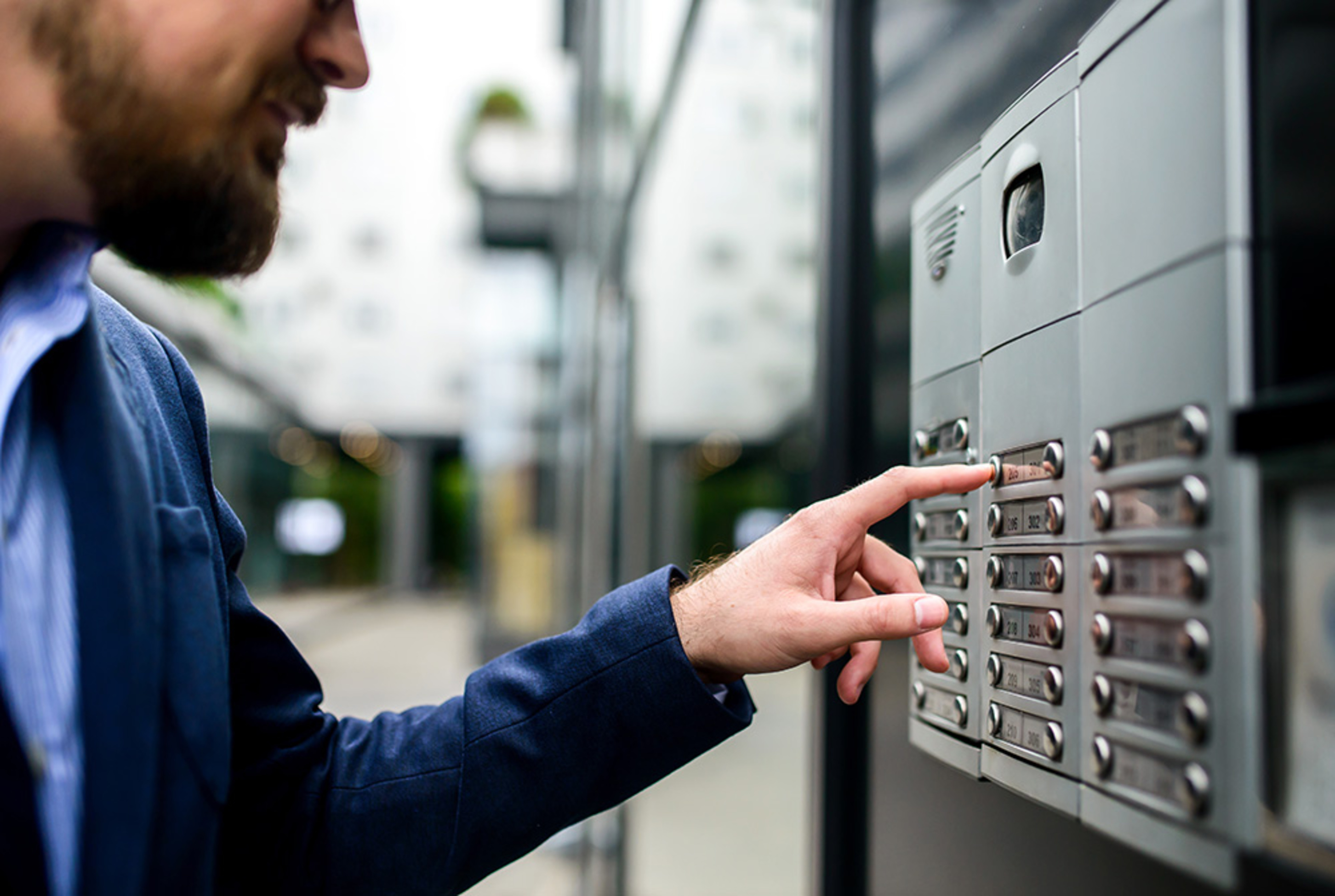 Sprech­anlagen bei Elektrotechnik Nill GmbH in Bodelshausen