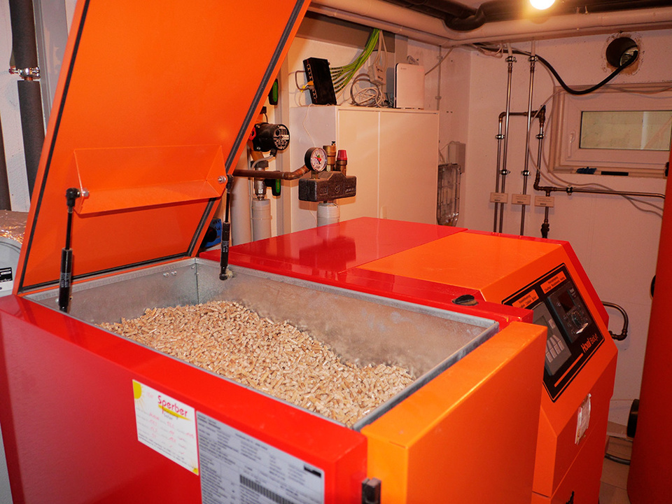 Palletheizung2 bei Elektrotechnik Nill GmbH in Bodelshausen